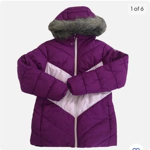 Columbia Girl's Puffer Coat 'Arctic Blast Purple'
1908241 Size Youth S